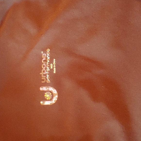 Black Urban Performance Scrub set, size Mediums. EUC - Picture 9 of 12